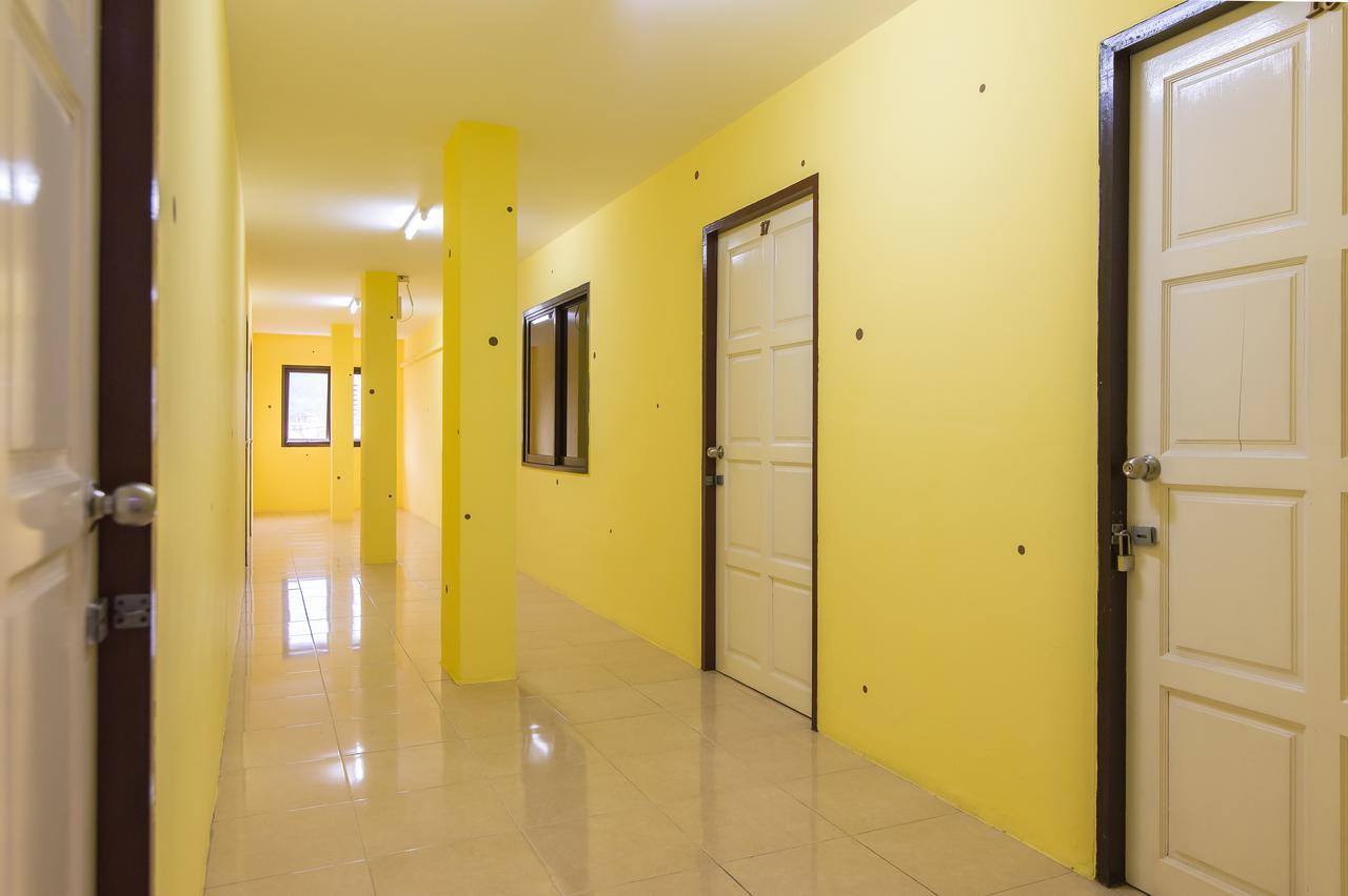 Full Stop. Hostel Patong Exterior photo
