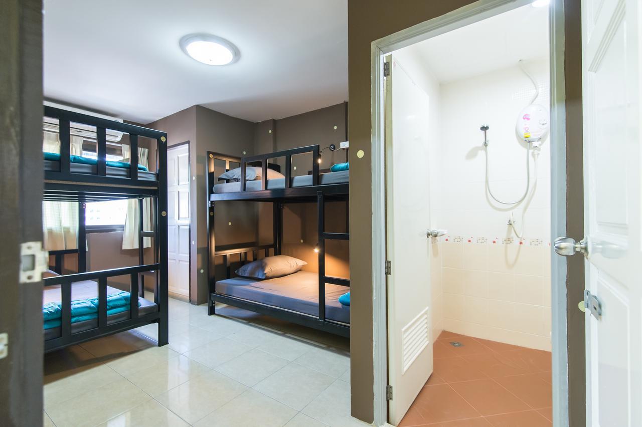 Full Stop. Hostel Patong Exterior photo